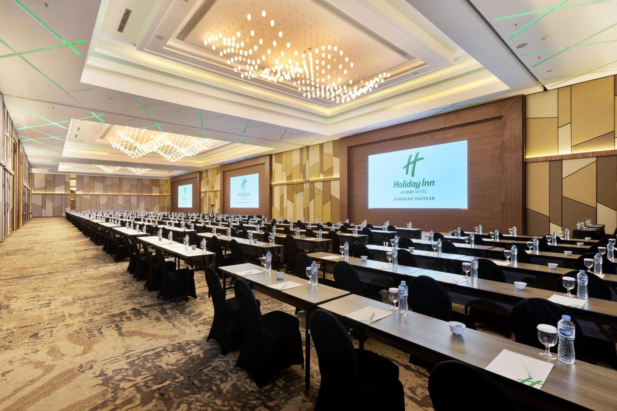 Holiday Inn Bandung Pasteur By Ihg Eksteriør bilde